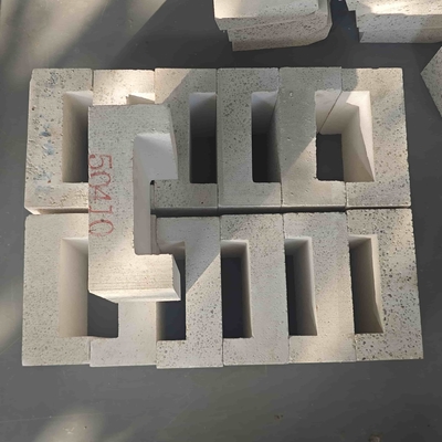 Durable Refractory Corundum Mullite Brick For Industrial Ceramic ISO9001 Certified